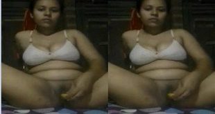 Unsatisfied Bhabi Masturbating