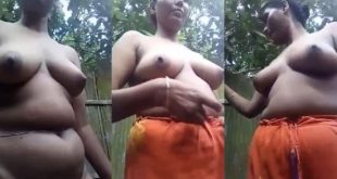 Chubby Bhabhi Bathing Outdoor Selfie Video