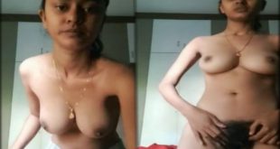 Sexy Indian Girl Shows her Boobs and Pussy