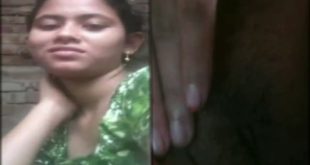 Village Girl Showing For Lover