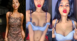 Desi Insta Girl Showing Boobs